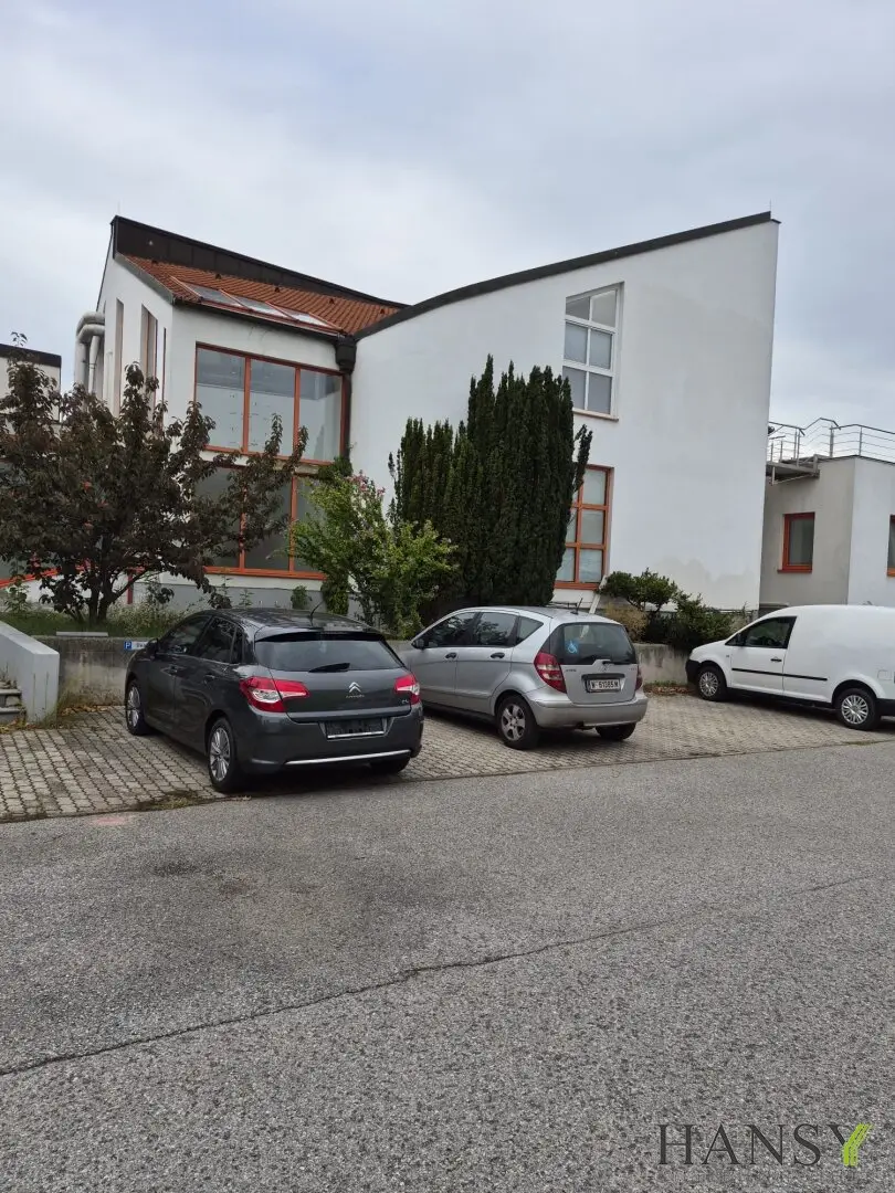 Investor hit! Office Shop Residential building RETURN around 11%