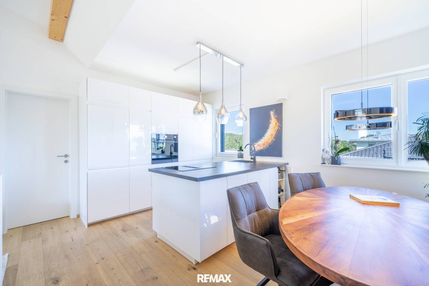 Two Levels. One Home - Stylish Maisonette Apartment in the Northern Flachgau