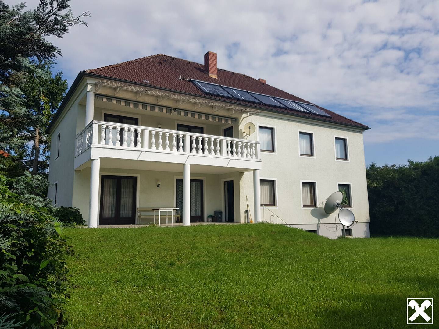 STILVOLL WOHNEN IM HERRENHAUS IN HERRLICHER GRÜNRUHELAGE UNWEIT SCHLOSS GRAFENEGG