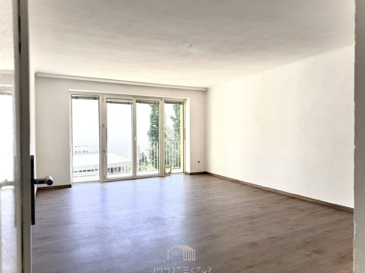 Commission-free in Lend: 77 m² with balcony, loggia &amp; communal roof terrace | only € 177.000,-