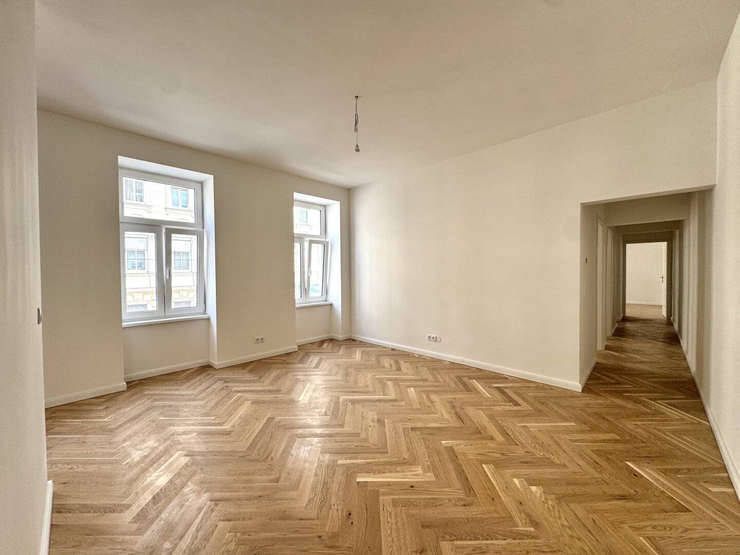 High-quality renovated 4-room apartment near U3 Ottakring
