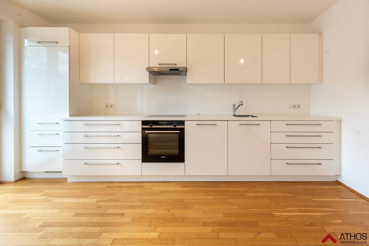 Moderne 3-Zimmer-Wohnung mit Küche in der Nähe des Pleschingersees