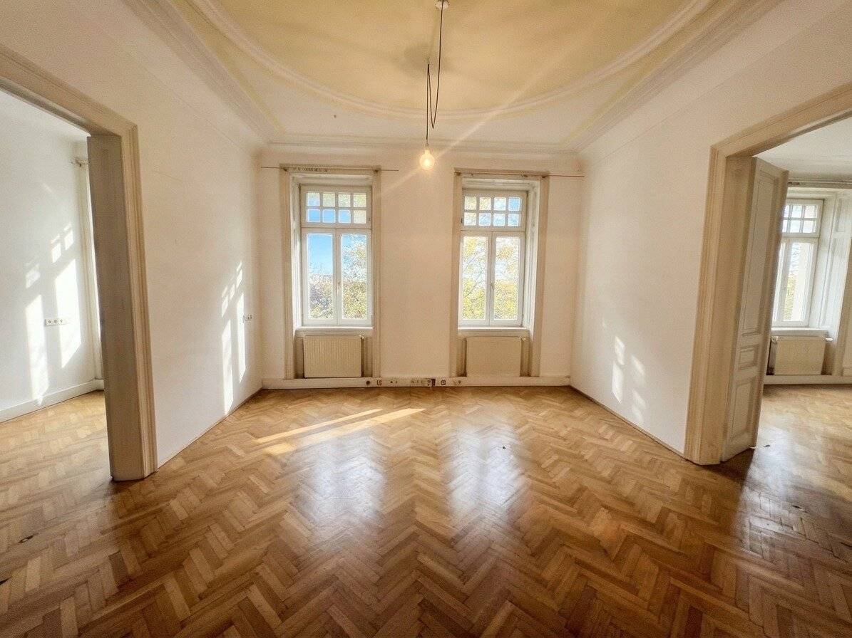 Vor den Toren Schönbrunns !  Unsanierte &amp; teilsanierte Wohnungen in der Winckelmannstraße 8 zu verkaufen !