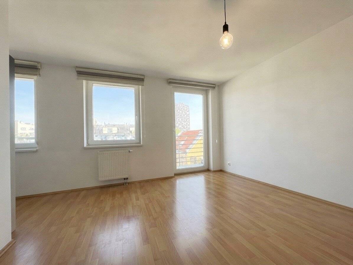 Ideally laid out 1-room apartment with ideal public transport connections