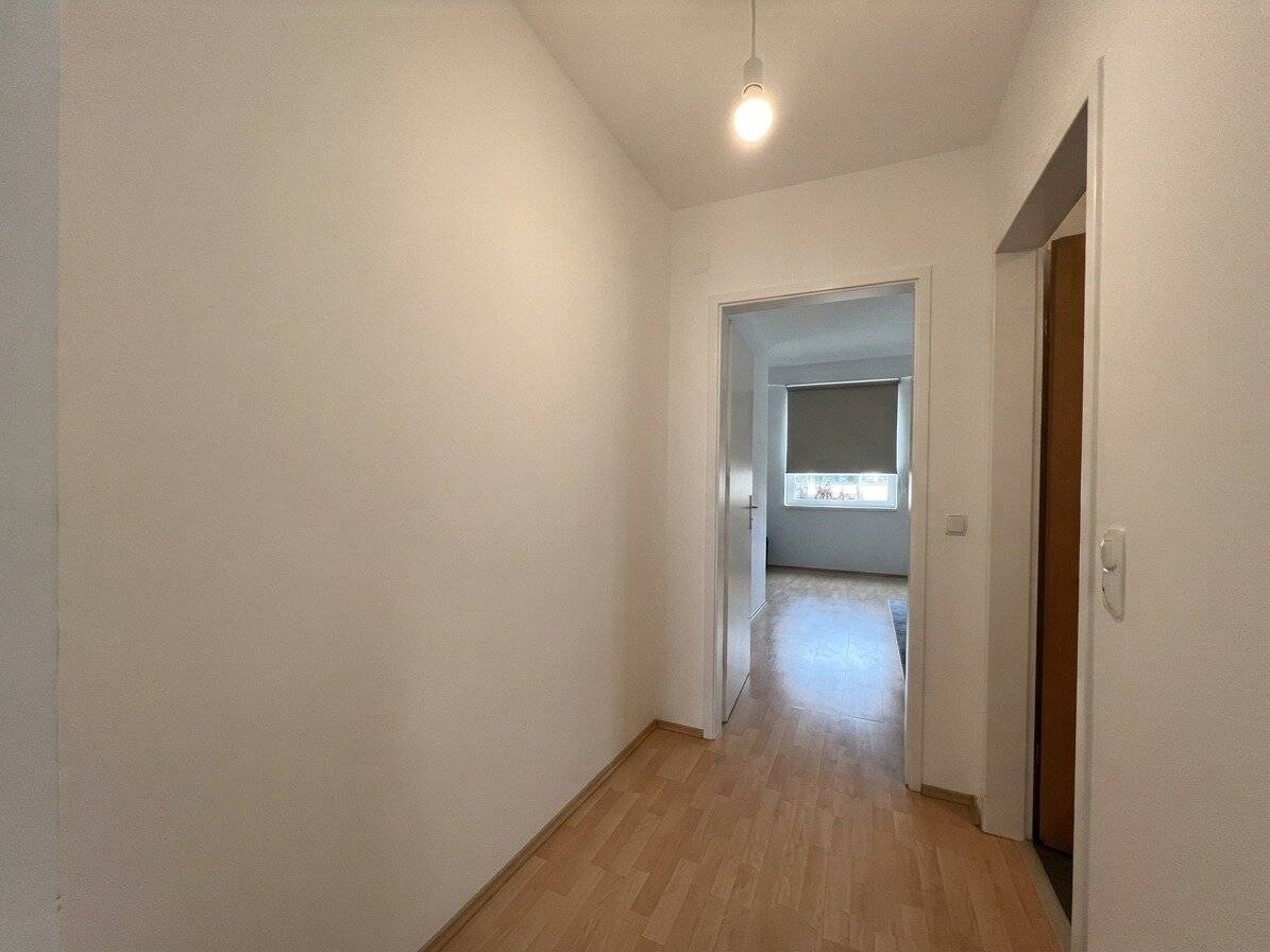 Ideally laid out 1-room apartment with ideal public transport connections