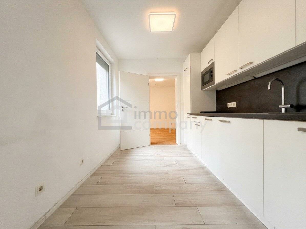 This apartment can do more than just look beautiful Investment - leased for a fixed term