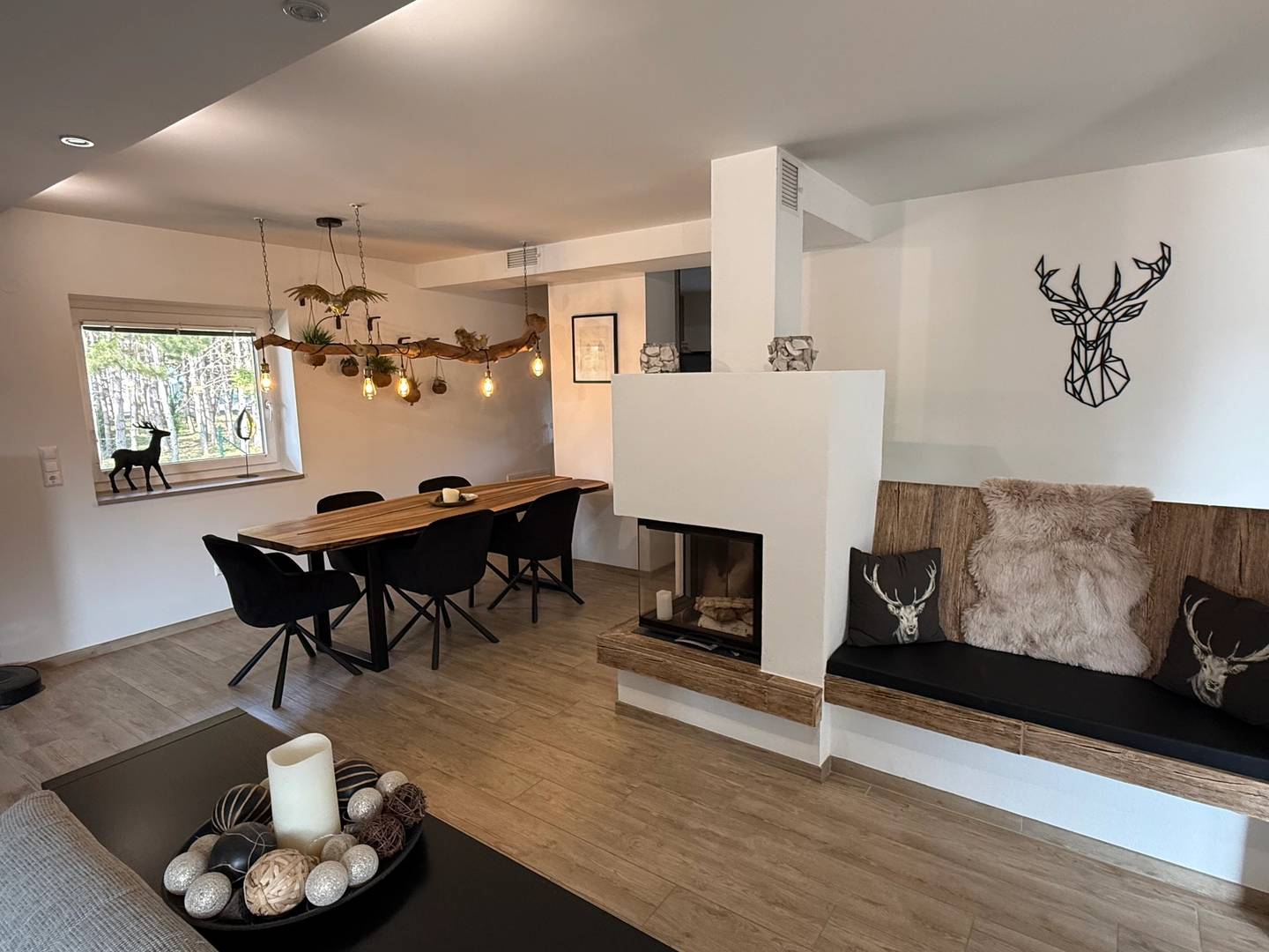 Familienwohnung mit privatem Pool und großzügigem Garten