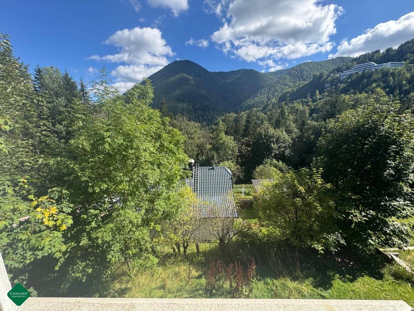 Single-family house with potential in a central location in Semmering