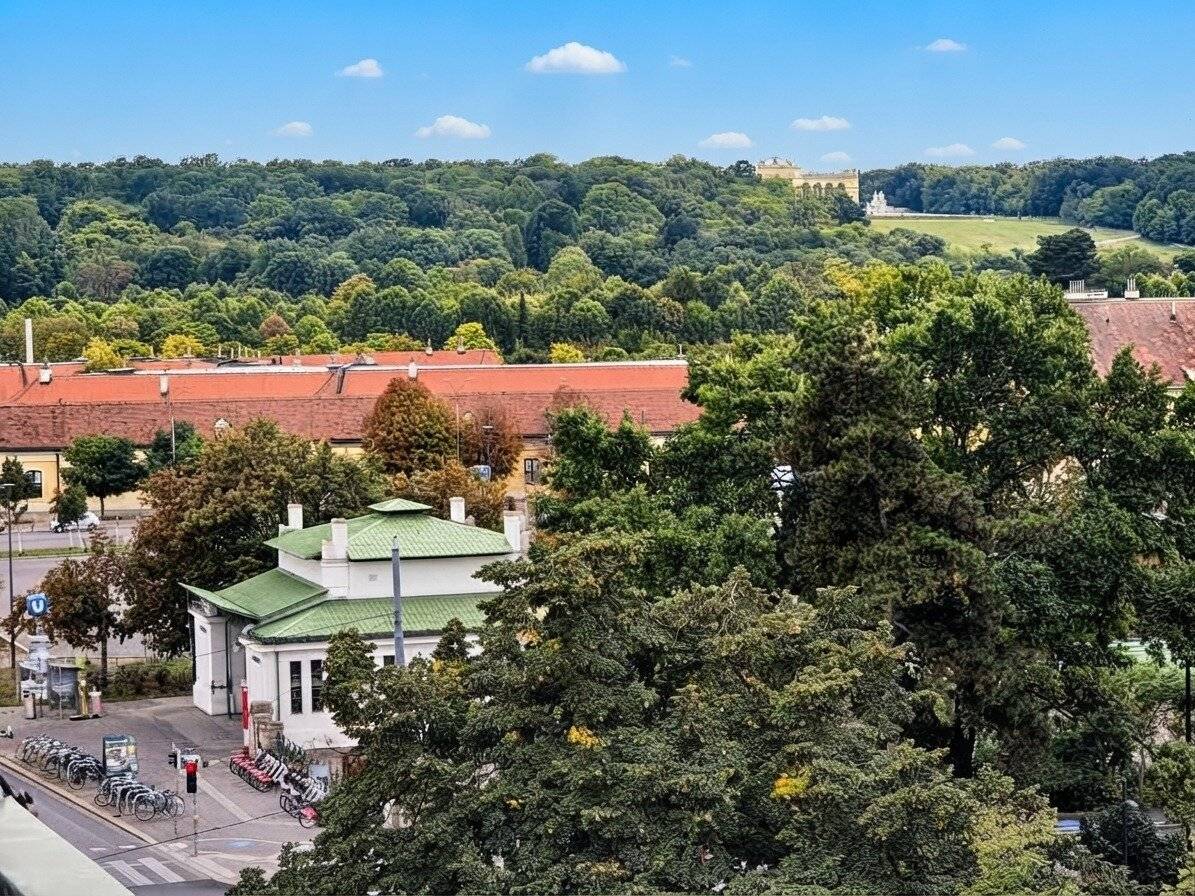 Beste Lage vor den Toren Schönbrunns, gegenüber der Auer -Welsbach Park_Gloriette Blick