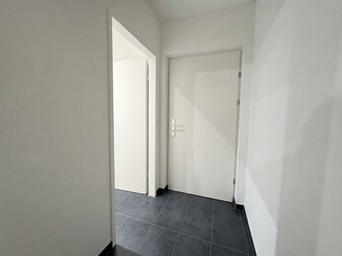 Inviting 1-room apartment with ideal transport connections!