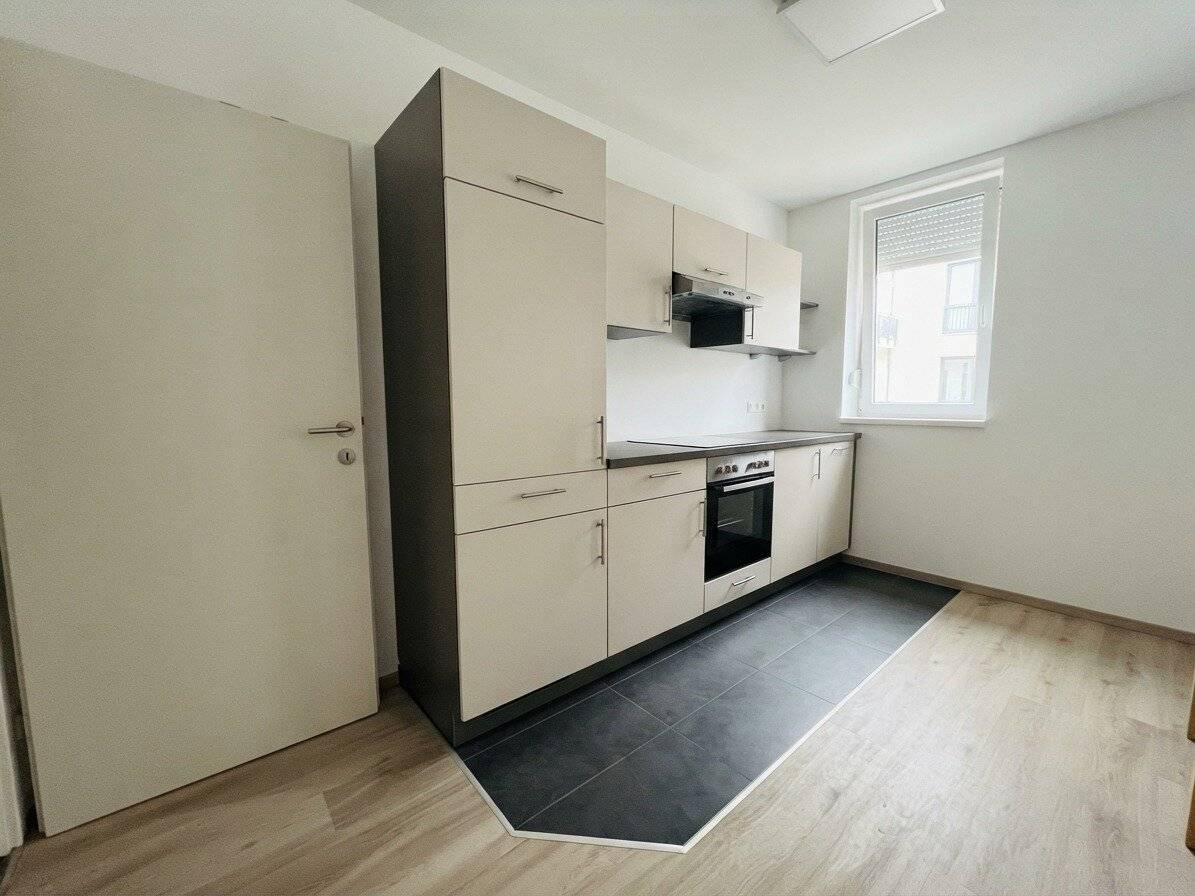 Inviting 1-room apartment with ideal transport connections!