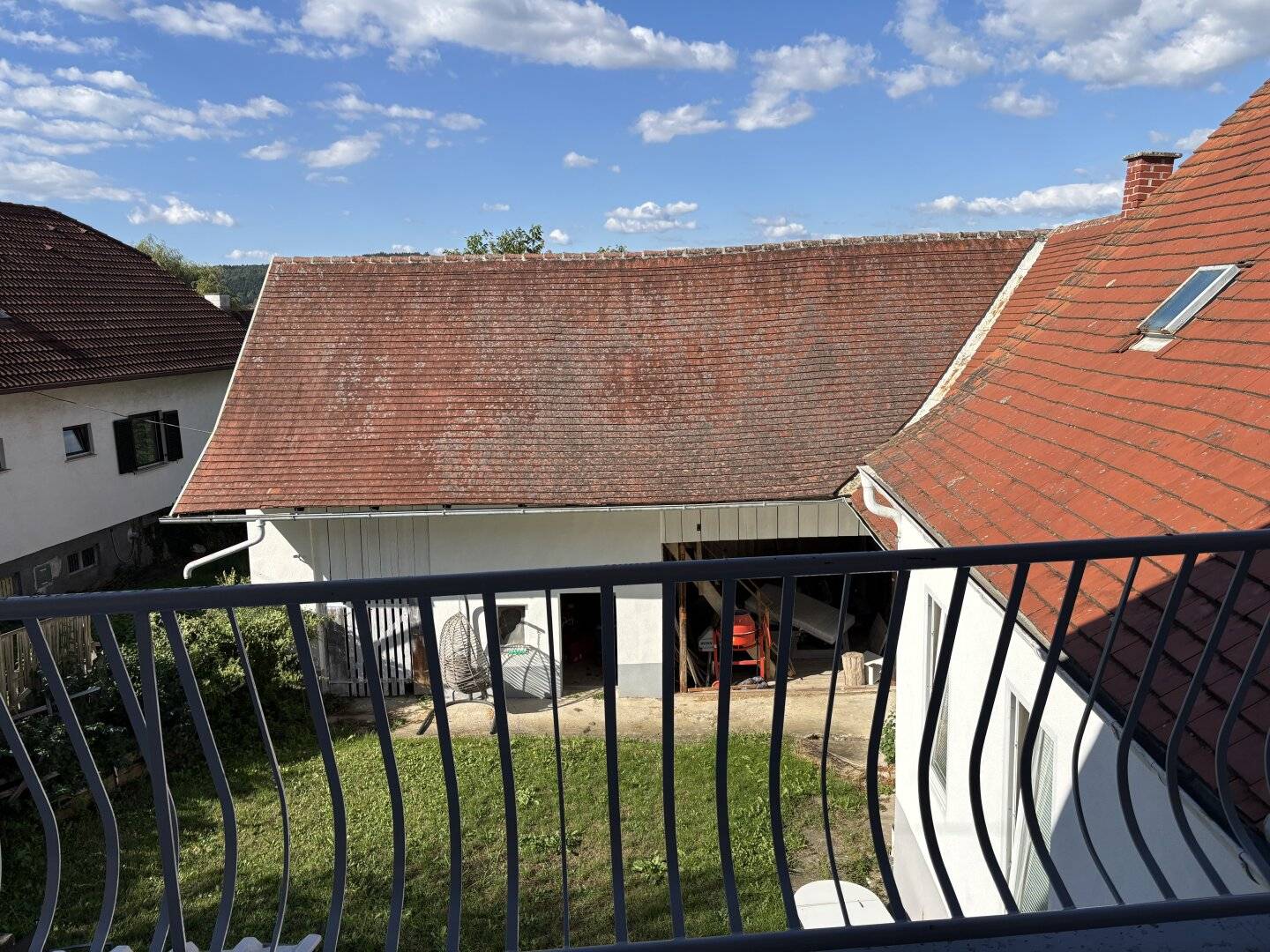 Rental apartment with 4 large rooms, also suitable for flatshare