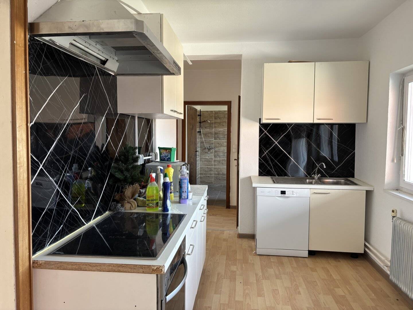 Rental apartment with 4 large rooms, also suitable for flatshare