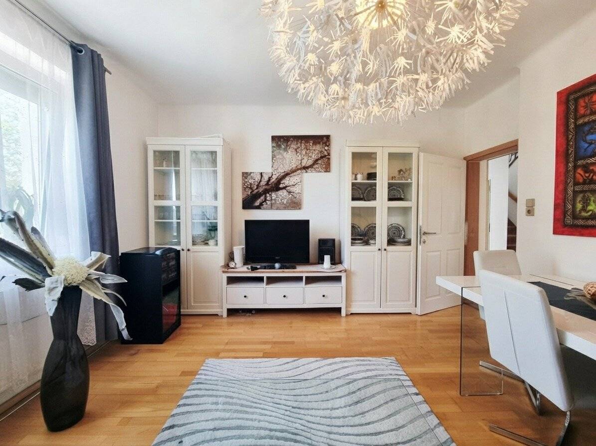 Living close to nature – well maintained, thermally renovated detached house