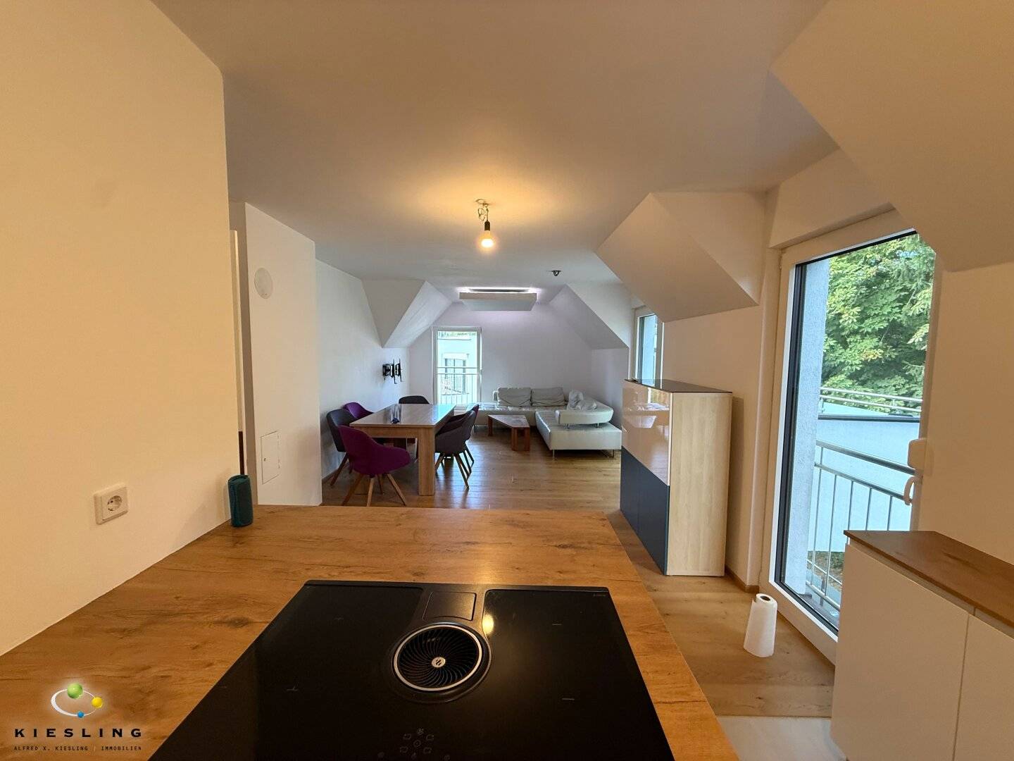 Ideal family apartment in Laab im Walde: 4 rooms, partially furnished, terrace, absolute quiet location, 2 car parking spaces