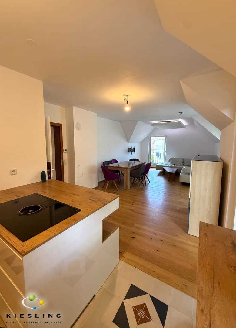 Ideal family apartment in Laab im Walde: 4 rooms, partially furnished, terrace, absolute quiet location, 2 car parking spaces