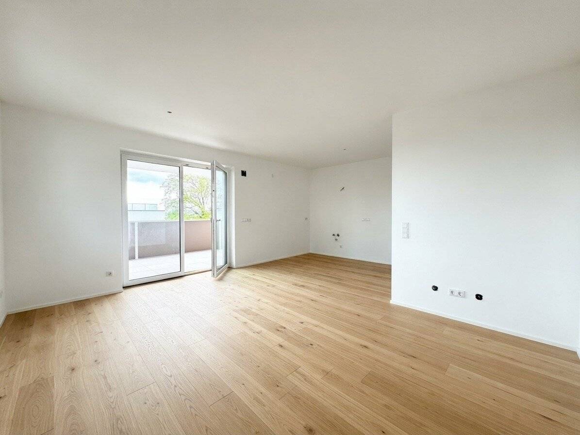 New build apartment in the center of Wartberg II large loggia balcony II fitted kitchen II distant view