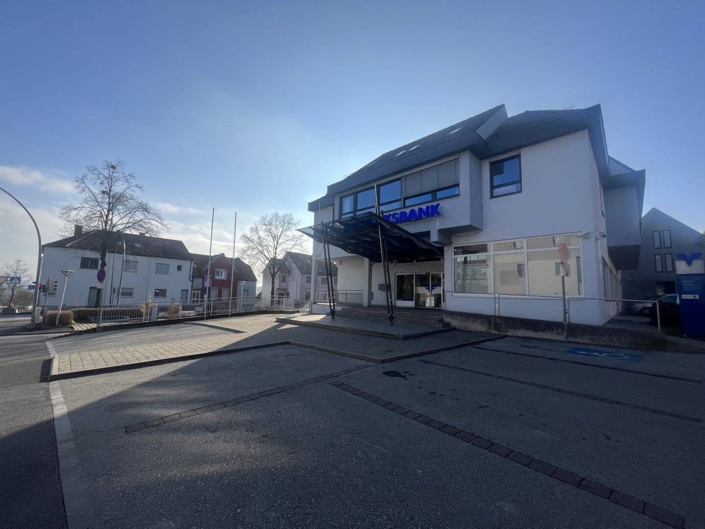 Commercial property with sufficient vehicle parking spaces in Hartberg near the town center with expansion potential - Attractive return of 6.2 %