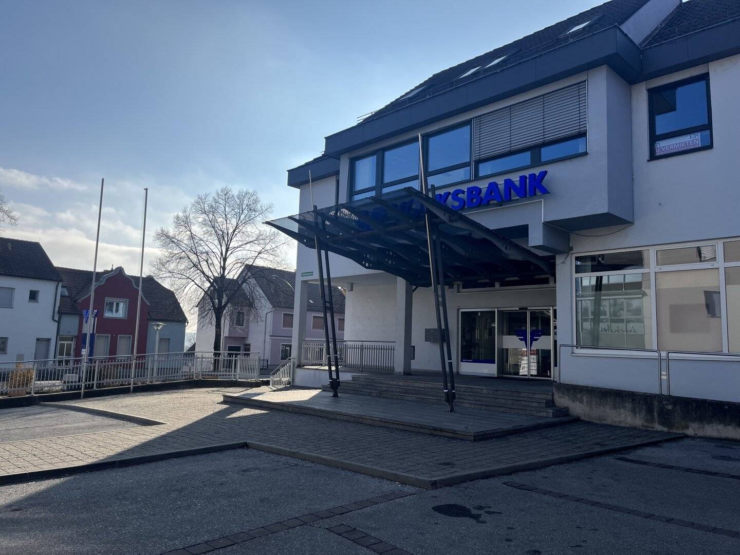 Commercial property with sufficient vehicle parking spaces in Hartberg near the town center with expansion potential - Attractive return of 6.2 %