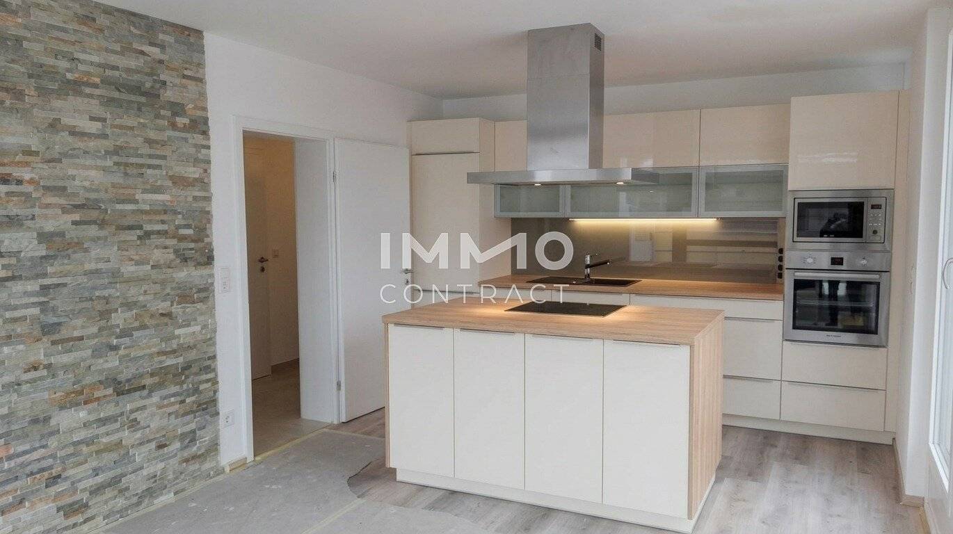 WOW! 1070 WIEN  3 ZIMMER · 2 BALKON + 41 M² TERRASSE Wohnen mit außergewöhnlichem Außenbereich