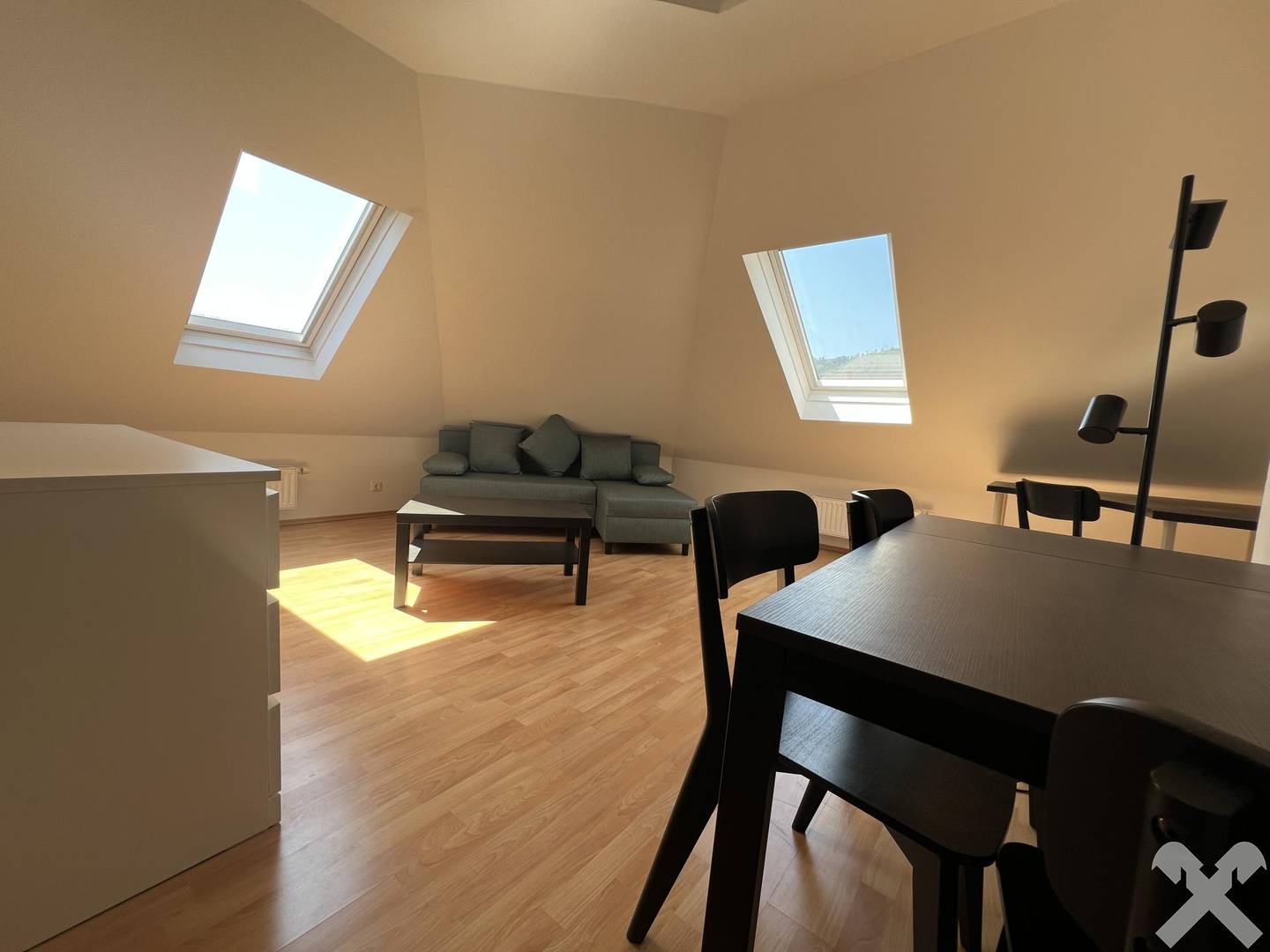 Ruhige Dachgeschosswohnung in Eggenberg sofort beziehbar