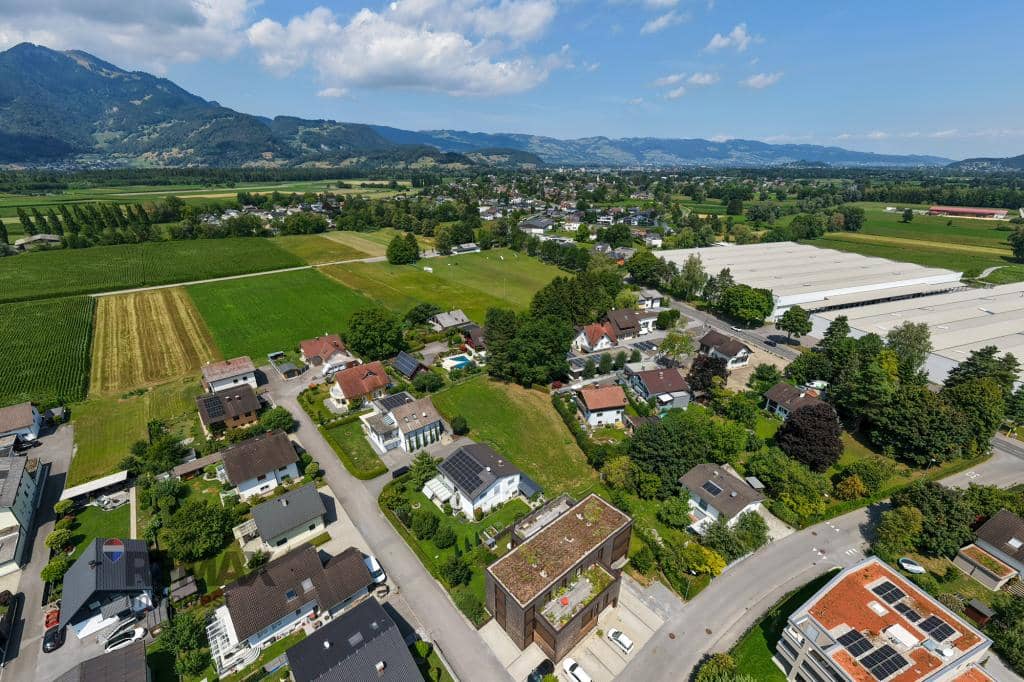 Spacious building plot with subdivision potential Wohnung