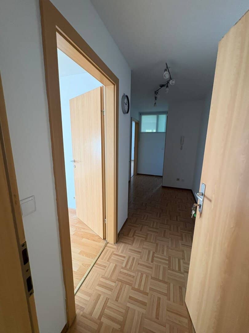 Bright 3-room apartment with carport and cellar compartment in Unterrohr