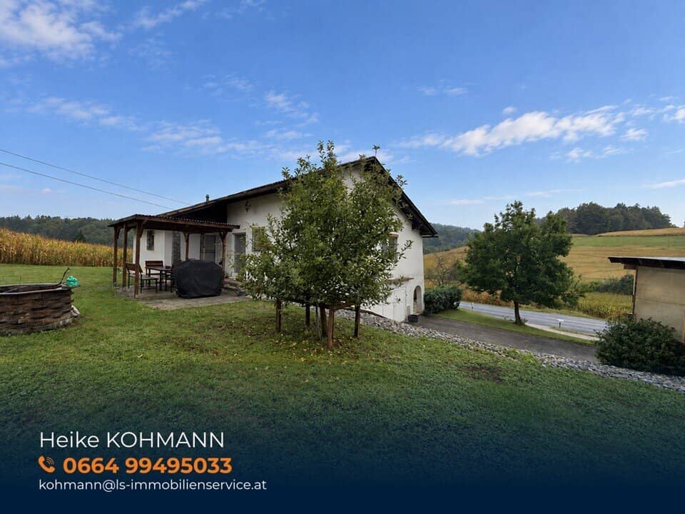 Well-maintained single-family house with large plot and modern building services – approx. 25 km from Graz