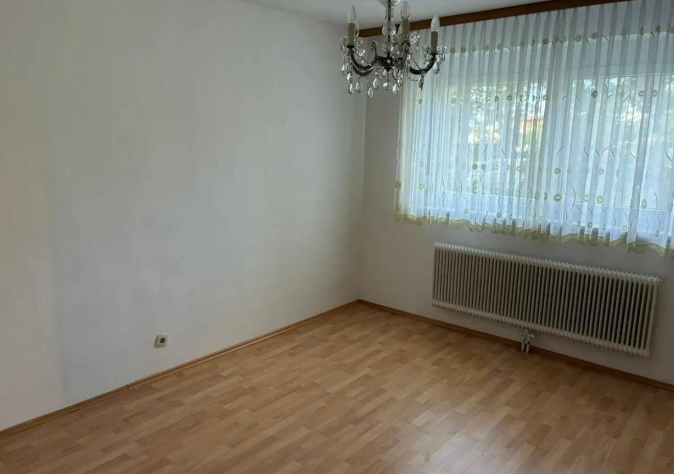 Perfect location, perfect floor plan, arrange an appointment quickly