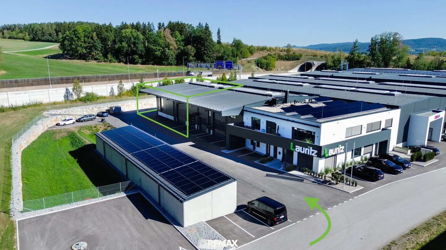 Optimal angebundener Unternehmensstandort | 340 m² Gewerbehalle im Betriebspark S10-Pernau
