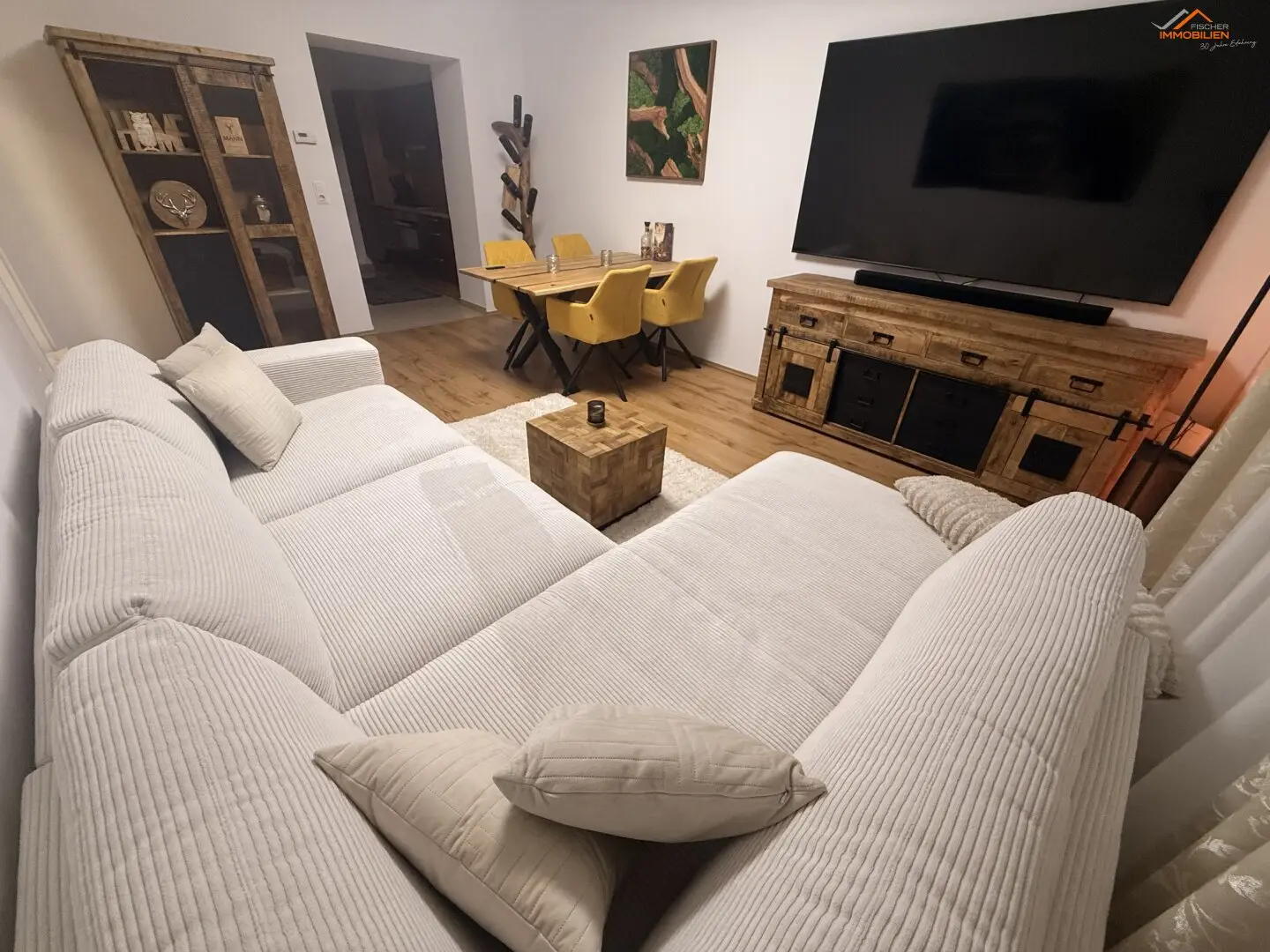 Exklusive 2-Zimmer Mietwohnung im Herzen von Neunkirchen inkl. 2 Parkplätze