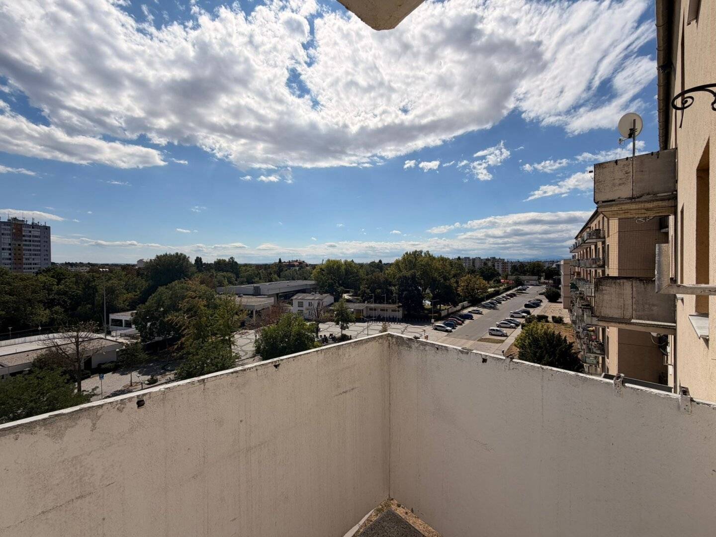 Brauhausstraße - 3 room apartment with balcony for rent