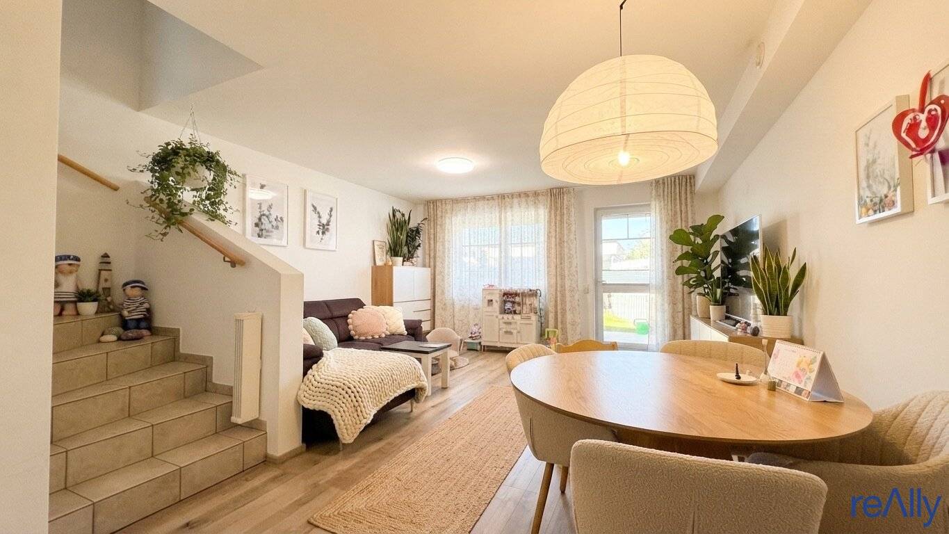 Familientraum mit Pool, Sauna, Outdoor-Living &amp; Klimaanlage