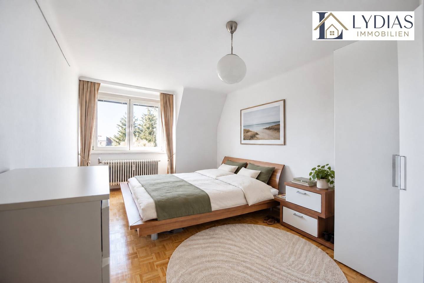 Bright and cozy 2.5-room apartment in quiet courtyard location, communal garden - top location near U6 station