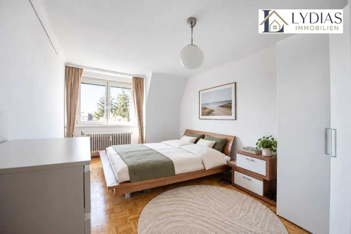 Bright and cozy 2.5-room apartment in quiet courtyard location, communal garden - top location near U6 station