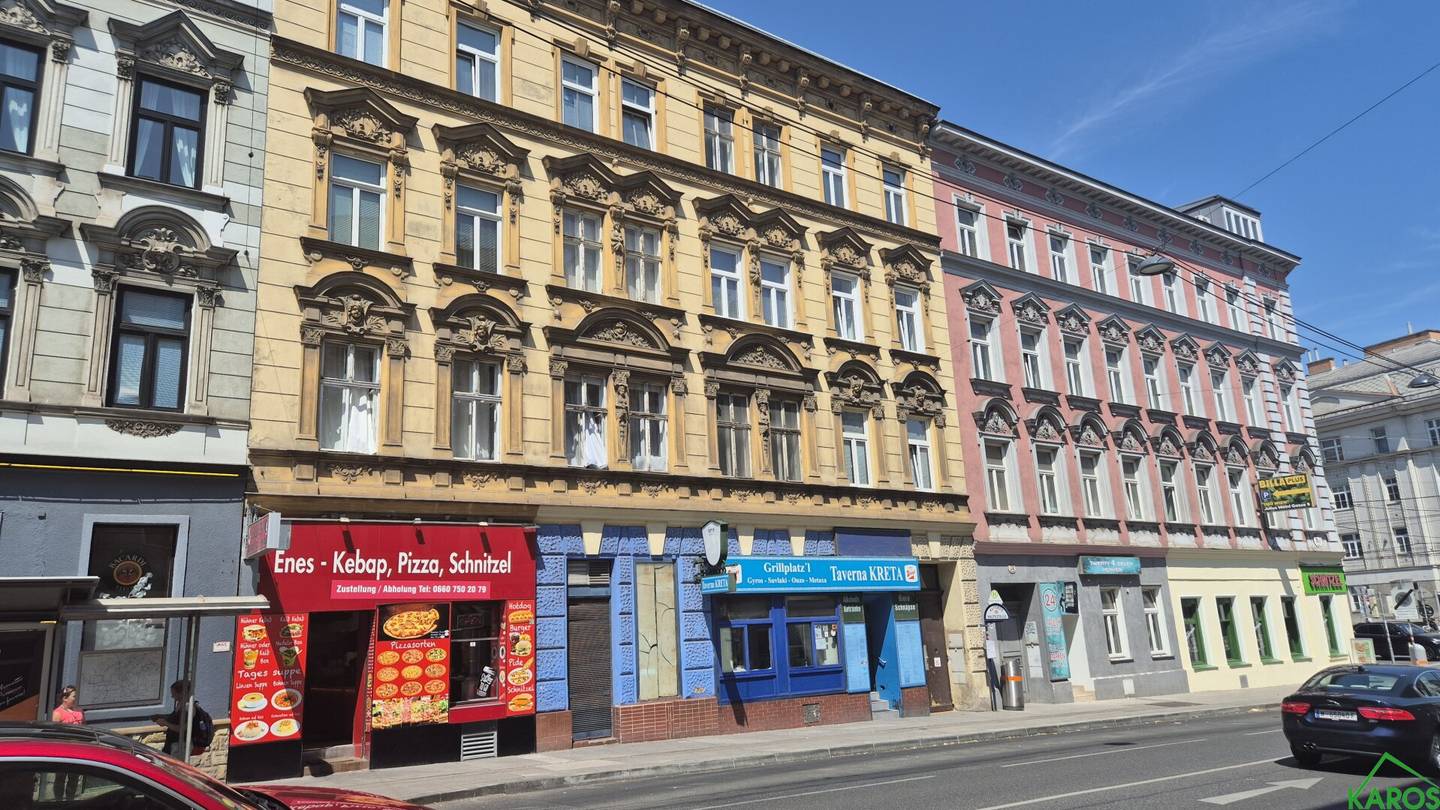 GENERALSANIERTE 1-ZIMMER-ALTBAU *ERSTBEZUG MIT KÜCHE*