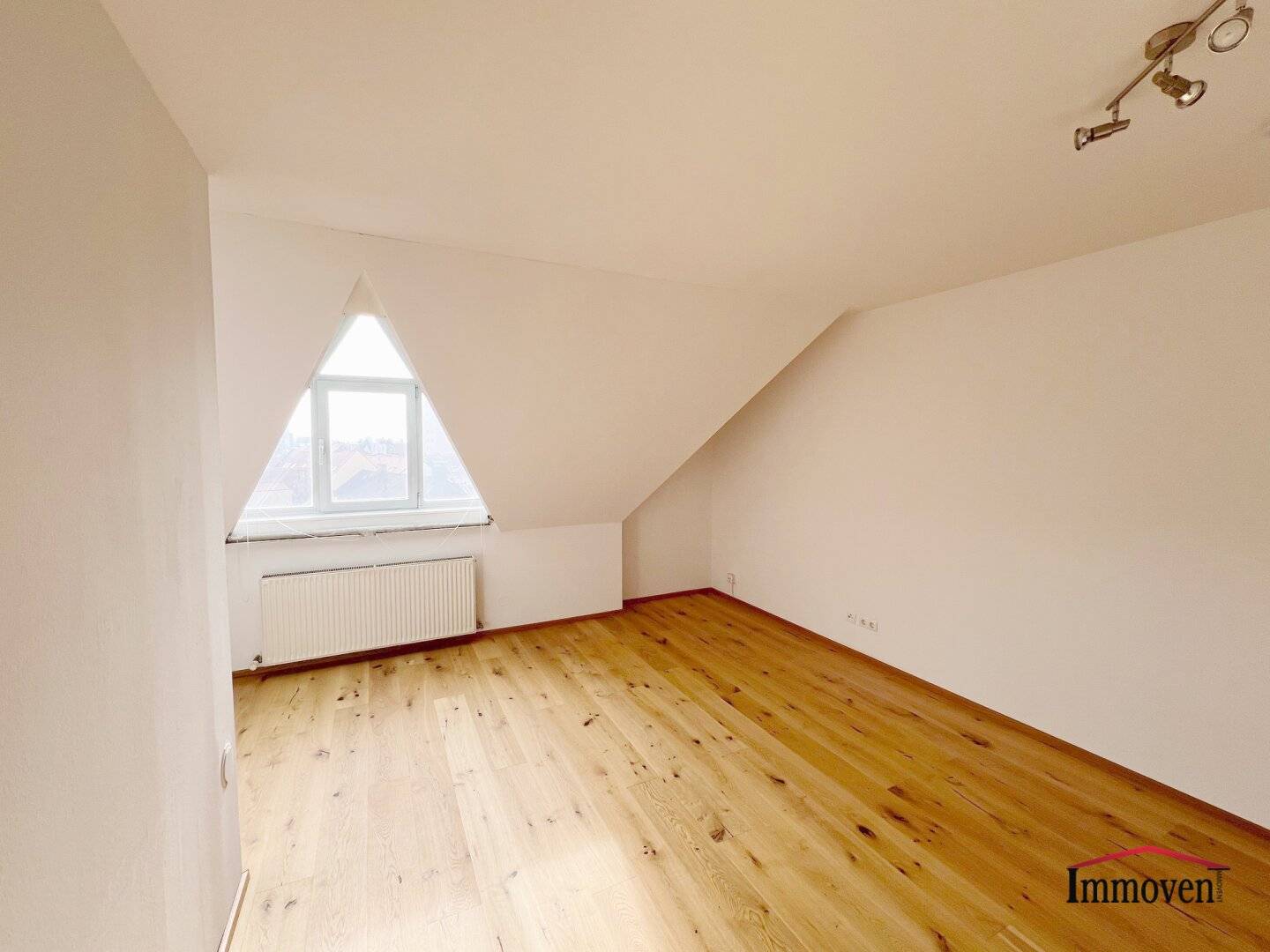Top location: 2-room apartment at Dietrichsteinplatz