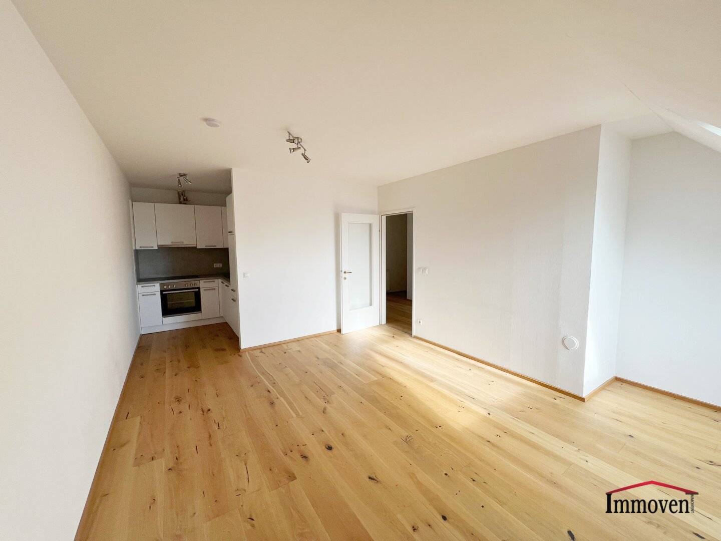 Top location: 2-room apartment at Dietrichsteinplatz