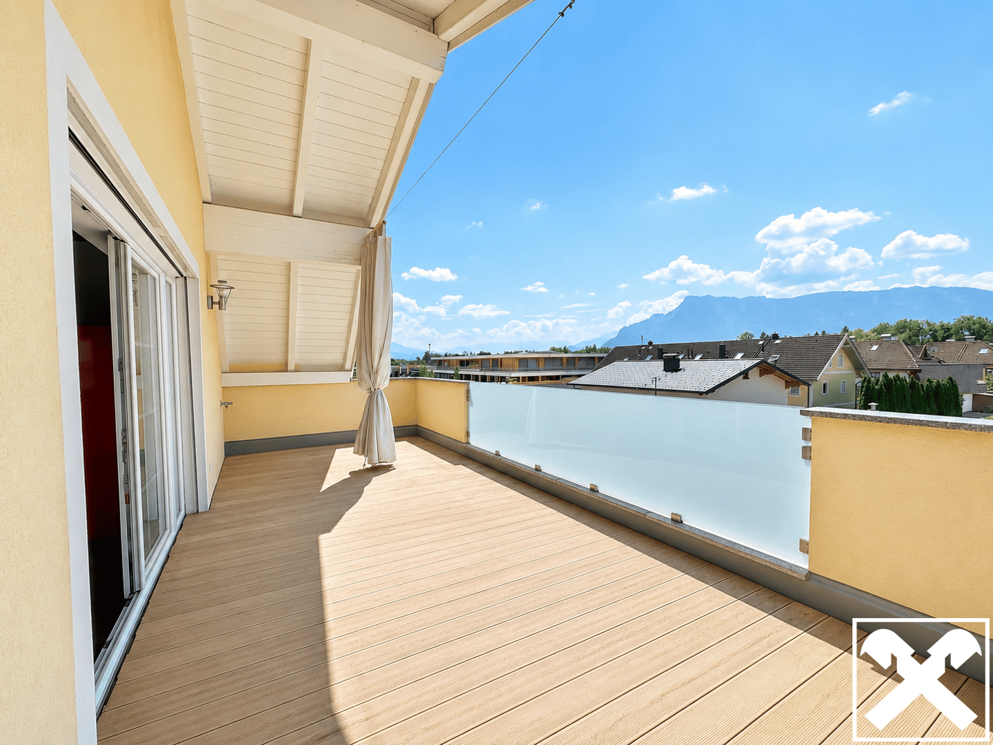 Modern apartment with large terrace and mountain view