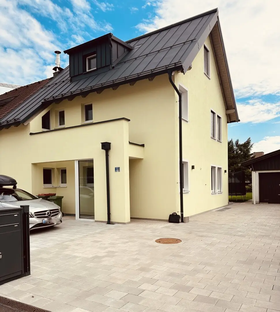 New-build residential dream in Elsbethen – large garden, two south-facing terraces and perfect S-Bahn connection