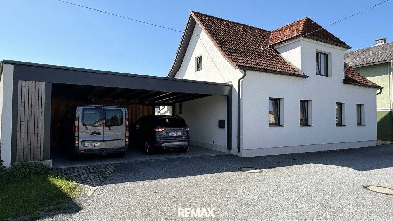 Kernsanierter Streckhof mit Salzwasserpool, großem Grundstück und außergewöhnlichen Wohnambiente in zentraler Dorflage