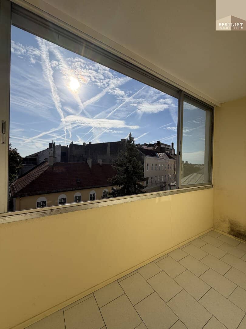 Living with Comfort and View – central 2.5-room apartment in Baden