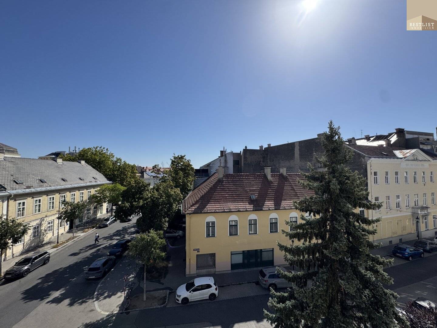 Living with Comfort and View – central 2.5-room apartment in Baden