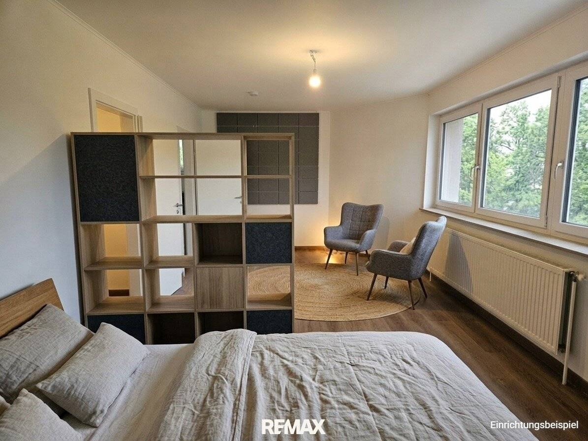 Compact renovated rental apartment with new fitted kitchen and parking
