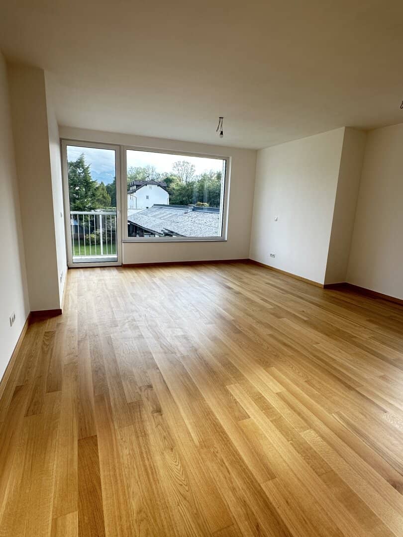 Modern living in Elsbethen – New build apartment with balcony and roof terrace