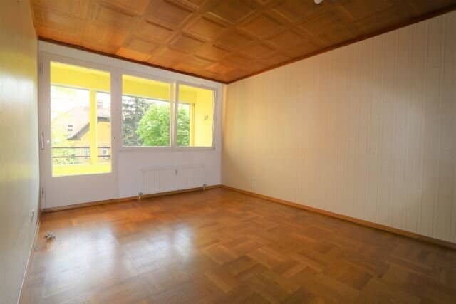 Well-kept 3-room apartment on 2nd floor with lift and loggia near Doblhoffpark