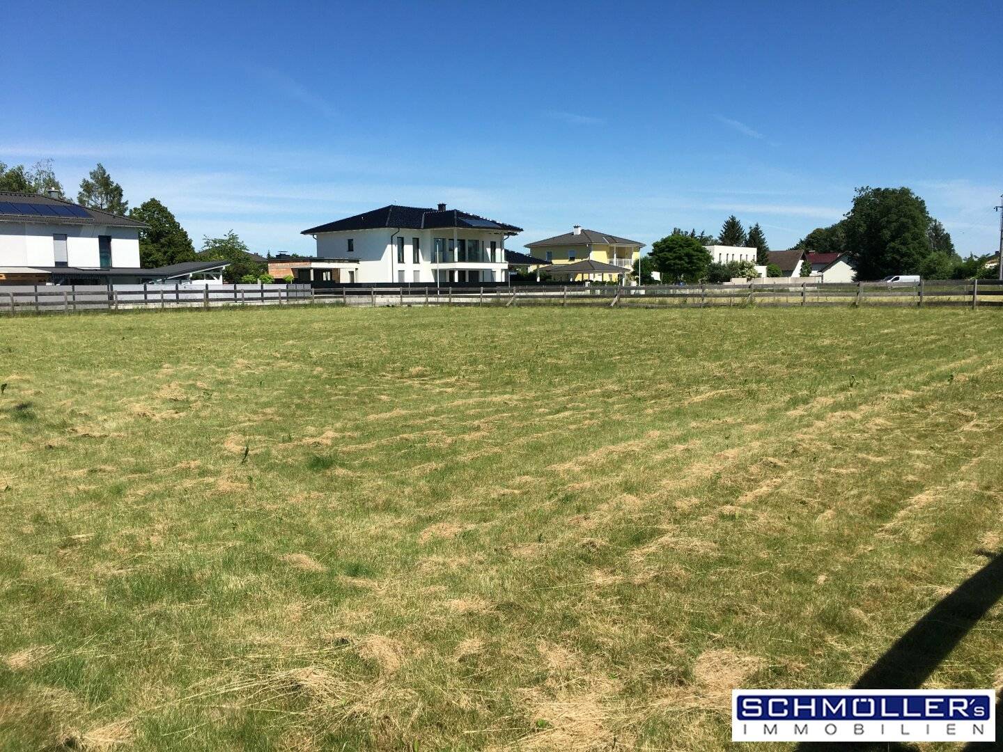 Beautiful building plot in absolute quiet location