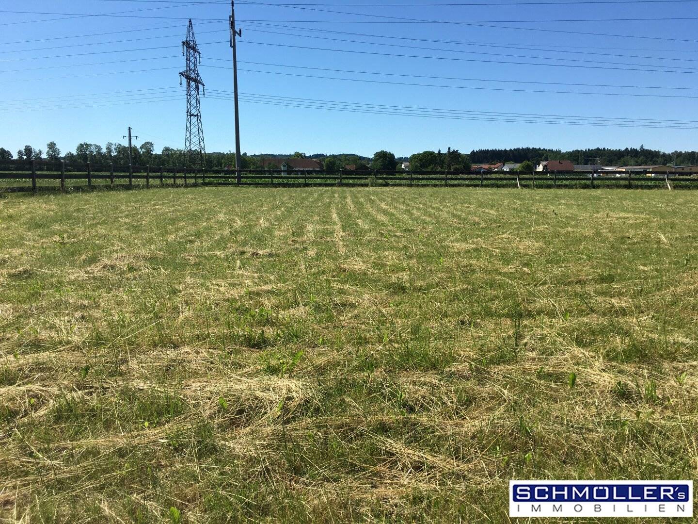 Beautiful building plot in absolute quiet location
