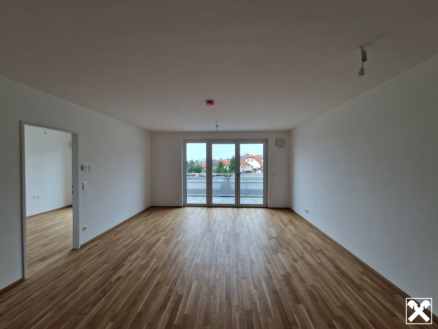 Top floor apartment first occupancy with west terrace and view
