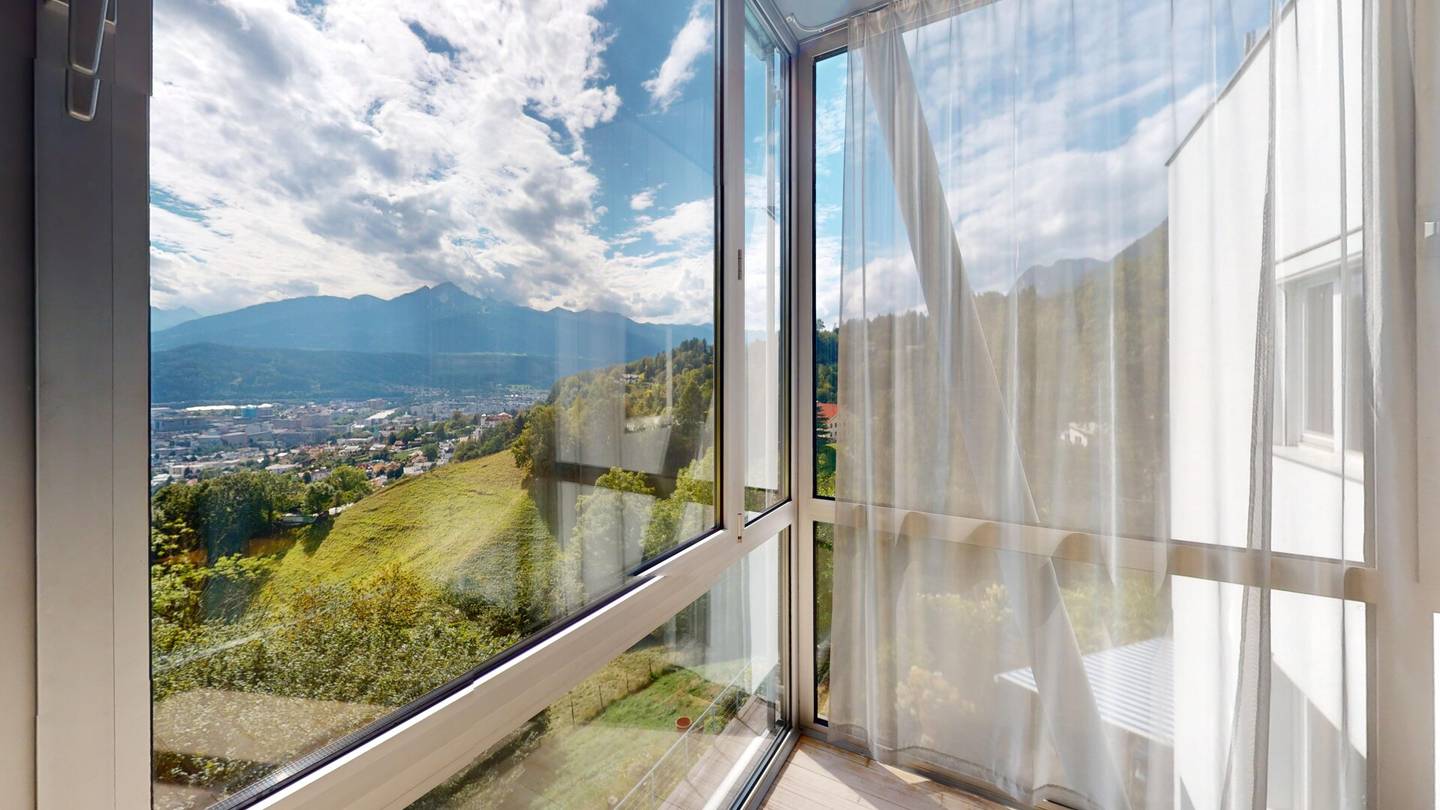 Modern 3-room apartment in Innsbruck Hungerburg with view